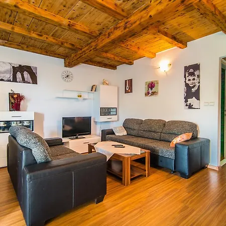Bibi Apartman Veleniki