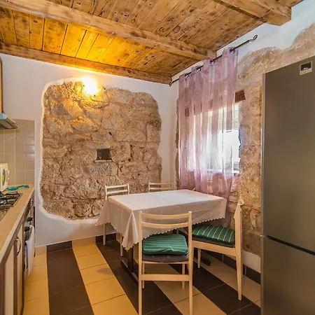Bibi Apartman *