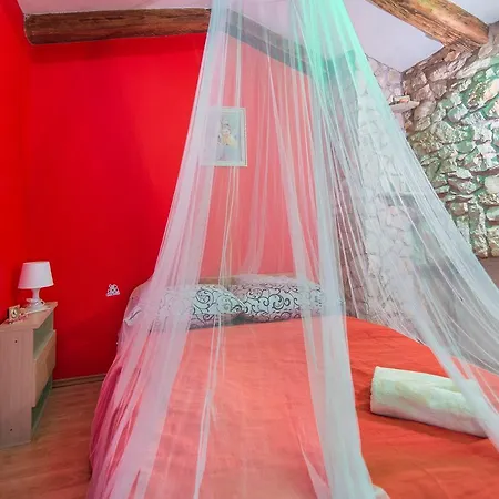 Bibi Apartman Veleniki